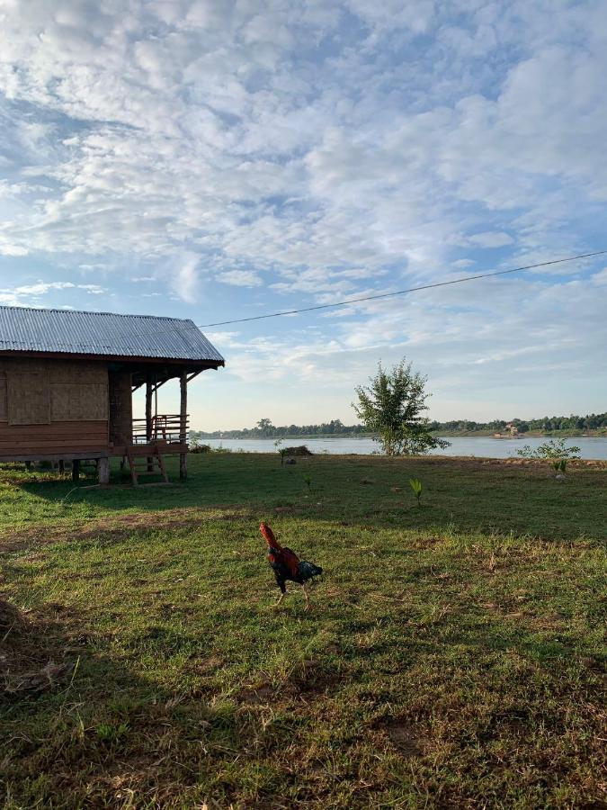 Vera Sunset Homestay Local Experience With Lao Family Muang Khong Exterior photo