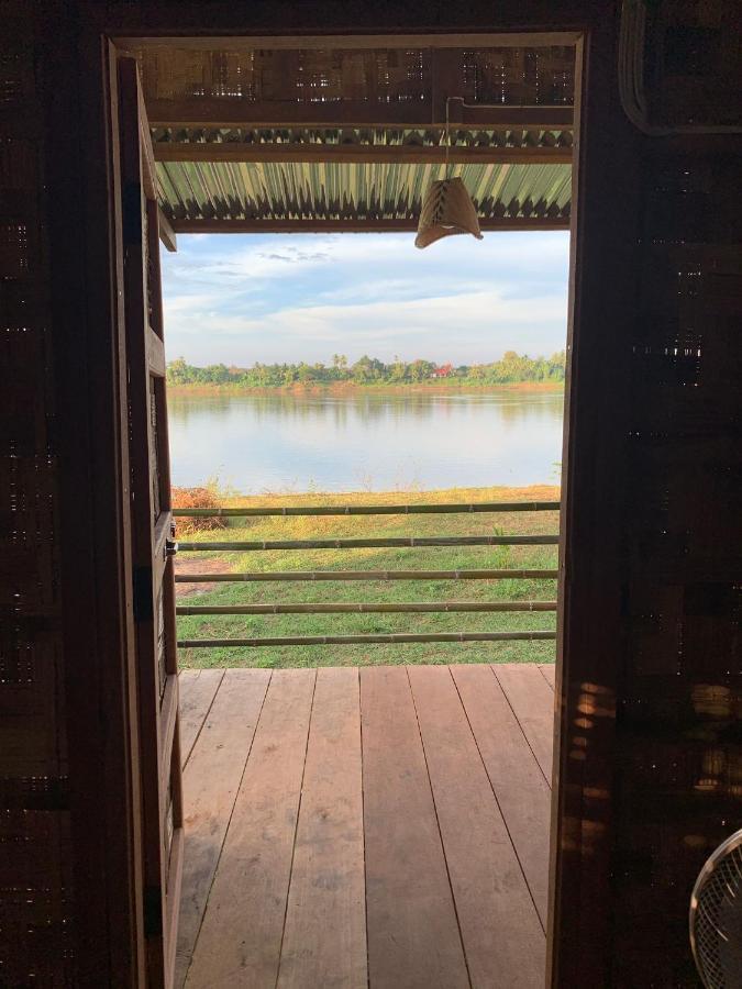 Vera Sunset Homestay Local Experience With Lao Family Muang Khong Exterior photo