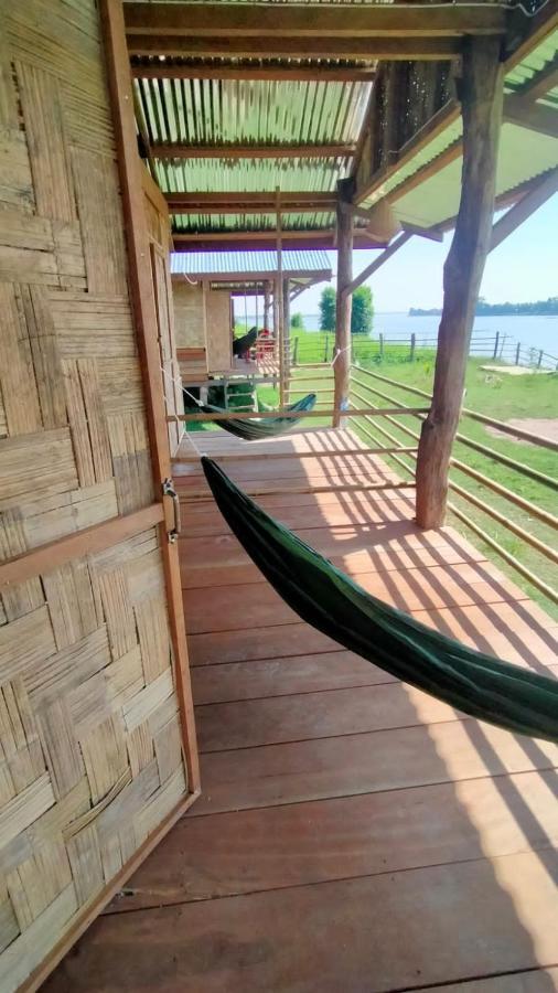 Vera Sunset Homestay Local Experience With Lao Family Muang Khong Exterior photo
